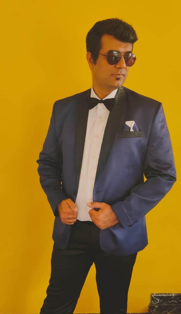 Navy Blue 3-Piece Suit with White Shirt & Bow for Rent | Pre-Wedding & Formal Wear – Bangalore & Hyderabad